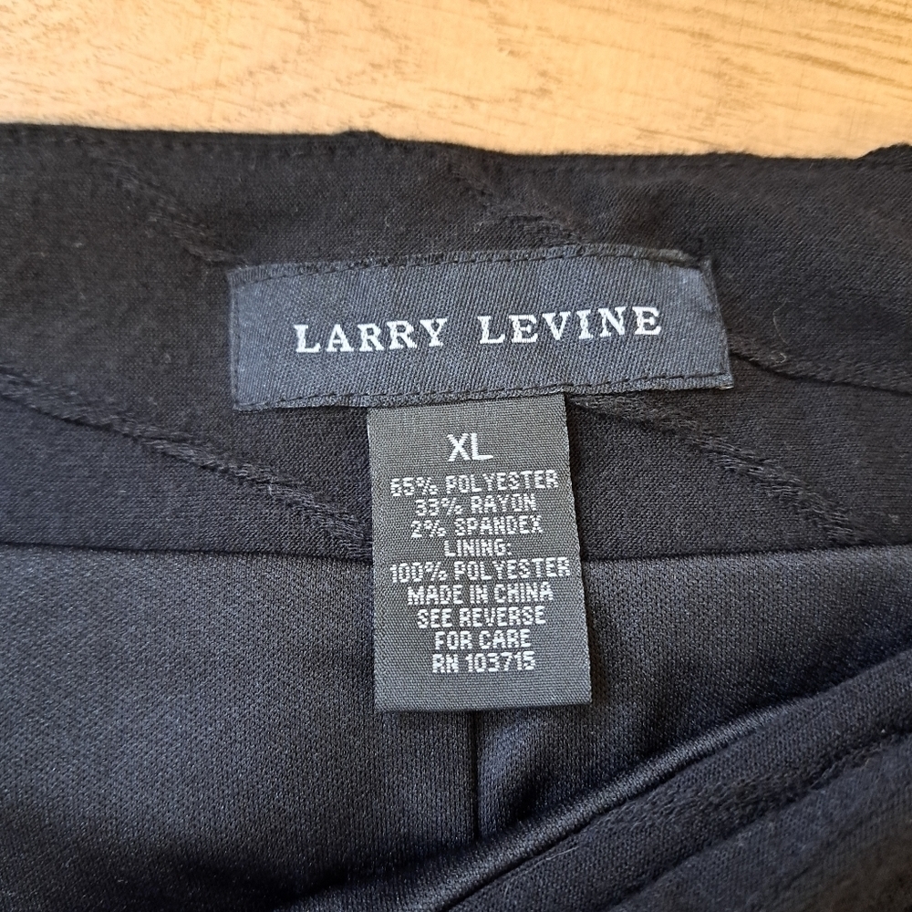 Women's Textured Knee Length Black Skirt Women's Plus Size XL - Picture 5 of 7